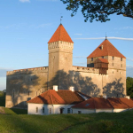 Bảo tồn lịch sử tại lâu đài Kuressaare, Estonia với thiết bị báo cháy Panasonic